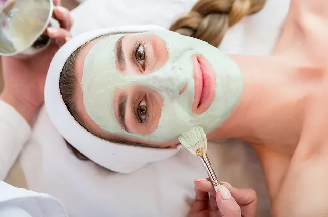 Why is a herbal vegan green peel so good?